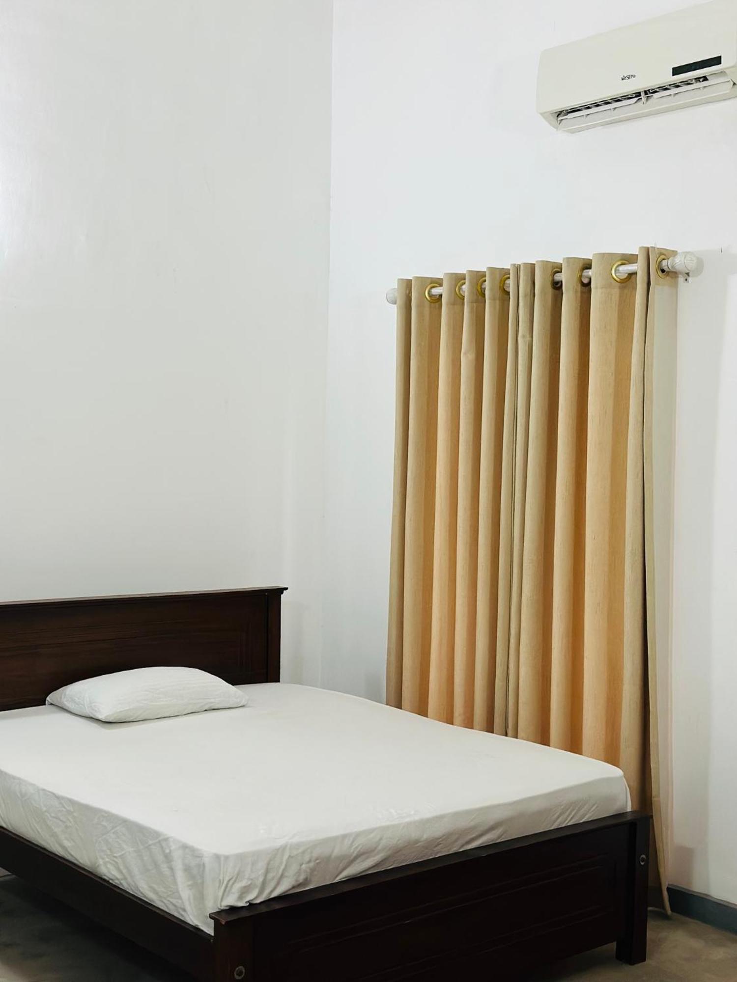 Villa 38 Padukka Bagian luar foto