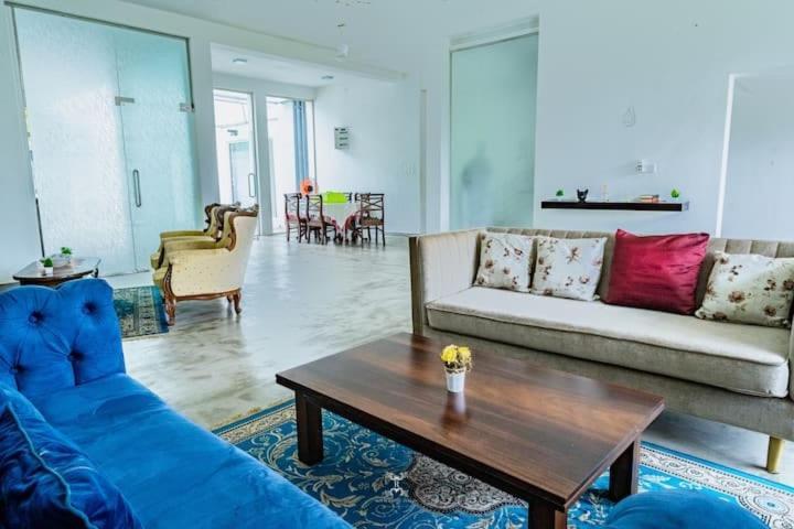 Villa 38 Padukka Bagian luar foto